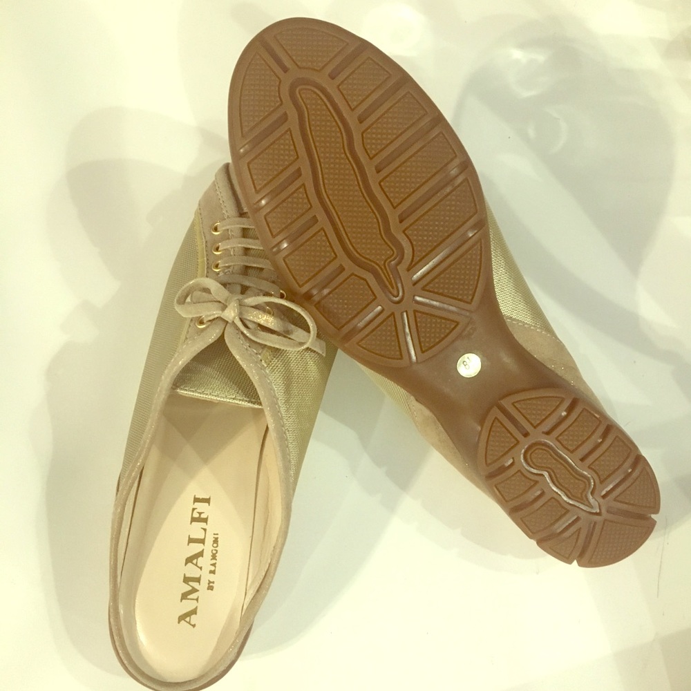 *New* Amalfi by Rangoni size 8.5